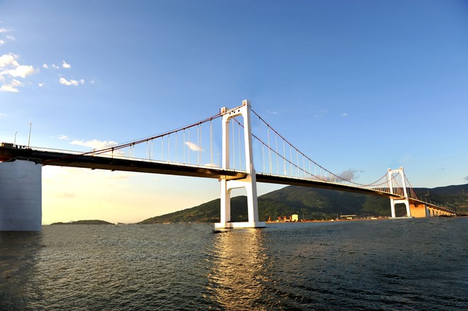 Top[-]10[-]câu[-]cầu[-]nổi[-]tiếng[-]nhất[-]Việt[-]Nam
