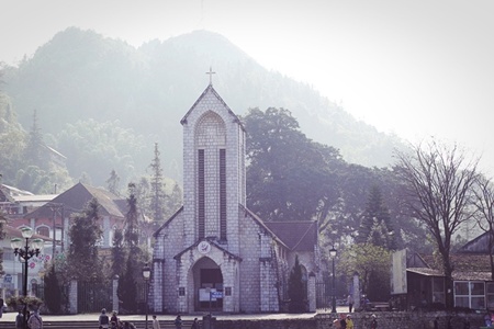Những[-]nhà[-]thờ[-]trứ[-]danh[-]nhất[-]Việt[-]Nam
