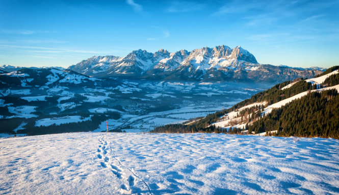 Khám[-]phá[-]vẻ[-]đẹp[-]"vùng[-]đất[-]tuyết"[-]Kitzbühel
