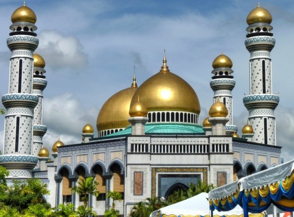 Brunei:[-]Tận[-]thấy[-]Thánh[-]đường[-]Hồi[-]giáo[-]toàn[-]vàng[-]