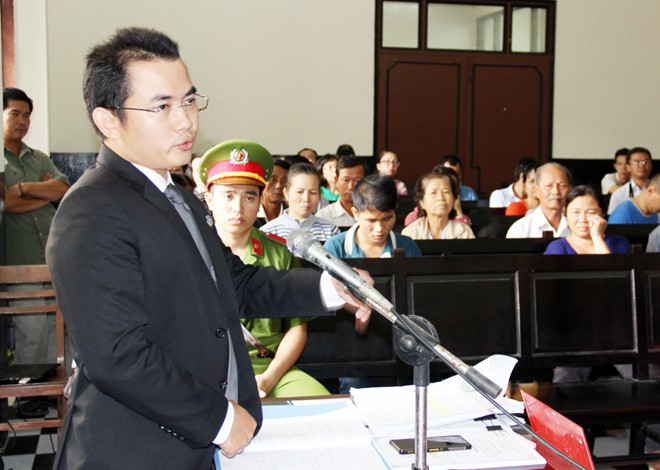 [-]Người[-]tố[-]chai[-]Number[-]1[-]có[-]ruồi[-]bị[-]phạt[-]7[-]năm[-]tù