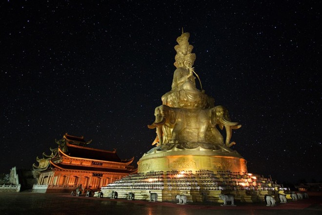Vẻ[-]đẹp[-]như[-]tranh[-]ở[-]núi[-]Nga[-]Mi,[-]Võ[-]Đang