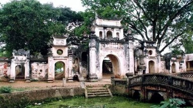  Cổng Tam quan có phải là của riêng chùa?