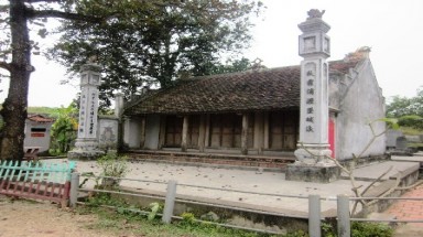  Khám phá bí ẩn phiến đá in hình bàn tay và đầu người trong ngôi đền cổ