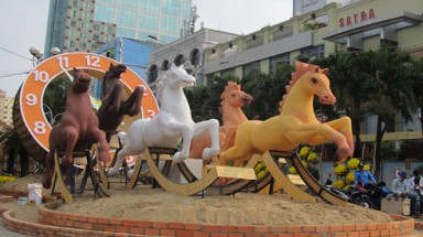   Đường hoa Nguyễn Huệ trước ngày khai mạc 