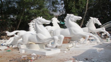  Những chú ngựa ở đường hoa Nguyễn Huệ