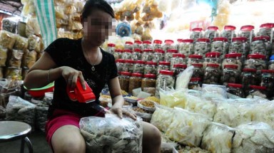  Hên xui ăn yến