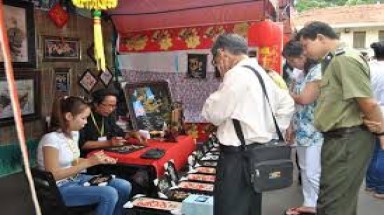 Rộn ràng đất nước vào xuân