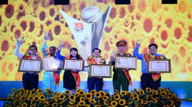  Tuyên dương 6 “Công dân trẻ tiêu biểu TP.HCM” 2014
