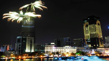  Sài Gòn: Chiêm ngưỡng màn pháo hoa nghệ thuật đầu tiên