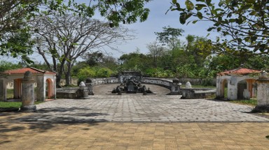   Kỳ bí lăng mộ cổ: Lăng thân phụ Thái hậu Từ Dũ 