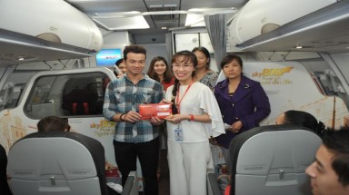  400.000 vé khuyến mại giờ vàng, rộn ràng bay quốc tế cùng Vietjet