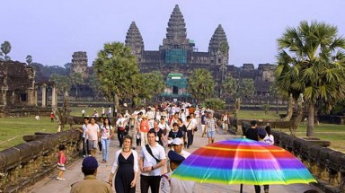  Campuchia: “Một du khách, một cây xanh”