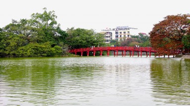  Khu vực Nam bộ vẫn duy trì nắng nóng, Bắc bộ trời hửng nắng