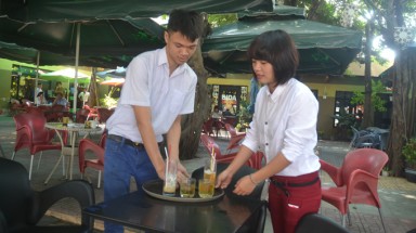  Làm thêm ngày tết