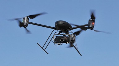  Máy bay không người lái trang bị camera