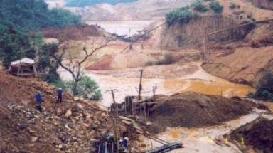  Sẽ chấm dứt tình trạng bán giấy phép khoáng sản cho Trung Quốc?