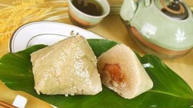   Ai tuyệt đối không được ăn bánh chưng?