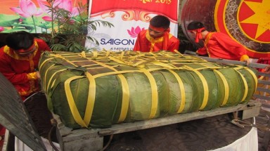  Nghệ An: Cặp bánh chưng 700 kg