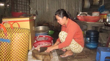  Trưng cầu giám định chai nước Number One có ruồi