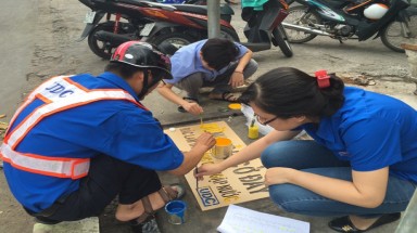  Gần 600 hầm ga “nhắc” người dân không xả rác
