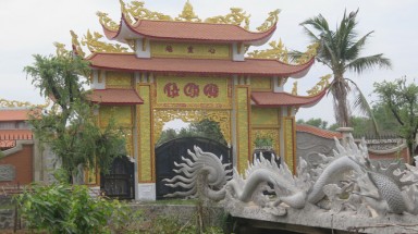   Vì sao công trình nhà thờ tổ của nghệ sĩ Hoài Linh bị phạt?