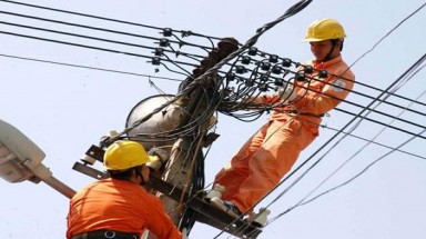 Vài lời thở than đến "ông nhà đèn"
