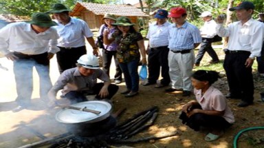  Đề xuất 1.000 tấn gạo trấn an vùng bệnh lạ