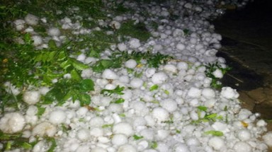   Giông lốc kèm mưa đá xuất hiện tại vùng cao tỉnh Thanh Hóa 