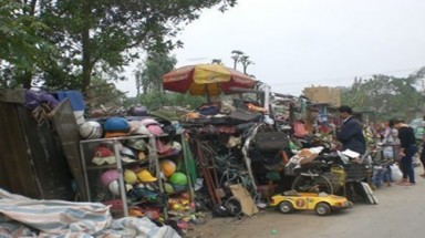  Siêu thị đồng nát giữa Hà Nội