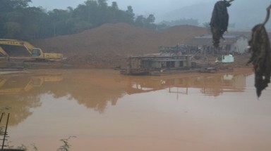   Thanh Hóa:Tổng Công ty Xây dựng và Luyện kim Thanh Hóa đang ăn cắp quặng