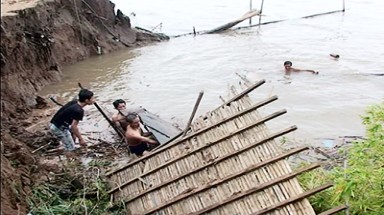   Tiền Giang chủ động di dời dân khỏi vùng sạt lở nghiêm trọng 