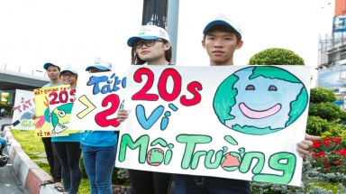  Kêu gọi tắt máy xe khi dừng đèn đỏ trên 20 giây
