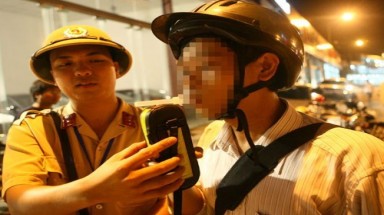  Tịch thu xe của tài xế uống rượu bia là không hợp lý