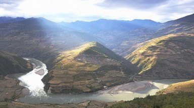  Khoan xuống giống khi Trung Quốc xả nước
