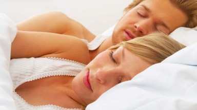  Những tư thế nằm chuẩn cho cặp đôi một đêm thăng hoa