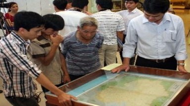 Trưng bày bản đồ Trung Quốc không có Hoàng Sa