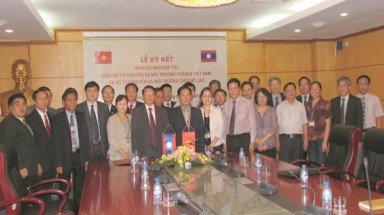  Việt-Lào ký hợp tác về tài nguyên và môi trường