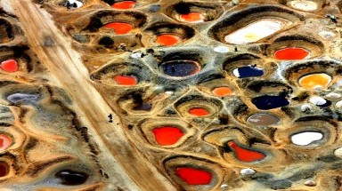  Ngỡ ngàng trước vẻ đẹp tráng lệ của những cánh đồng muối