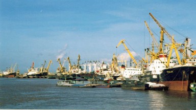  Tiềm năng và thực trạng hệ thống cảng biển của nước ta như thế nào?