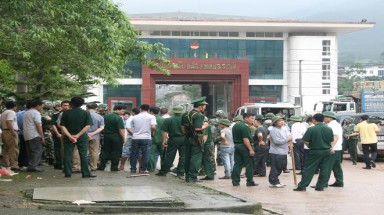  Quảng Ninh:nổ súng kinh hoàng tại cửa khẩu, 7 người thiệt mạng