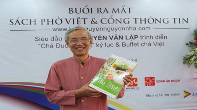 Ra mắt cuốn sách Phở Việt do tiến sĩ Nguyễn Nhã chủ biên