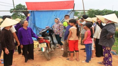  Thanh Hoá: Người dân dựng lều bao vây trang trại heo gây ô nhiễm