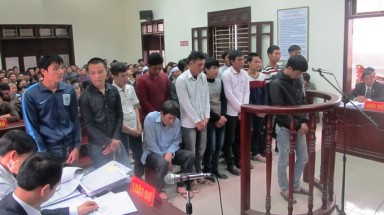  Thanh Hoá:Xét xử vụ tranh chấp bãi ngao trên sông Yên