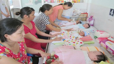   Trời nắng nóng, bệnh gia tăng