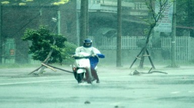 Thời tiết ngày 13 tháng 4: Nam Bộ đề phòng tố lốc, mưa đá và gió giật mạnh 