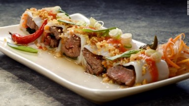   Bánh mì, phở cuốn được vinh danh trên báo Mỹ