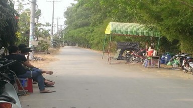  Huyện Bình Chánh: Chính quyền phong tỏa 37 hộ nuôi heo gây ô nhiễm