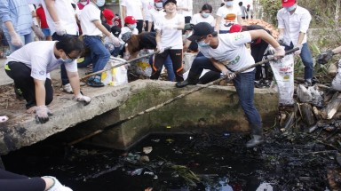  Ngày Trái Đất 2016: “Giữ hồ sông xanh cho cuộc sống an lành”