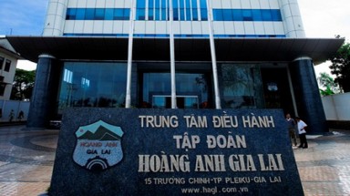 Cổ phiếu của Bầu Đức giảm kỷ lục